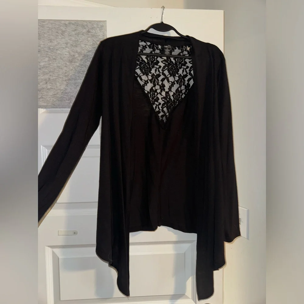 Cardigan - Picture 2 of 4